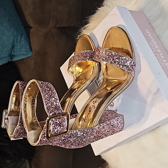 Pink GLITTER Heels!! - Picture 4 of 15